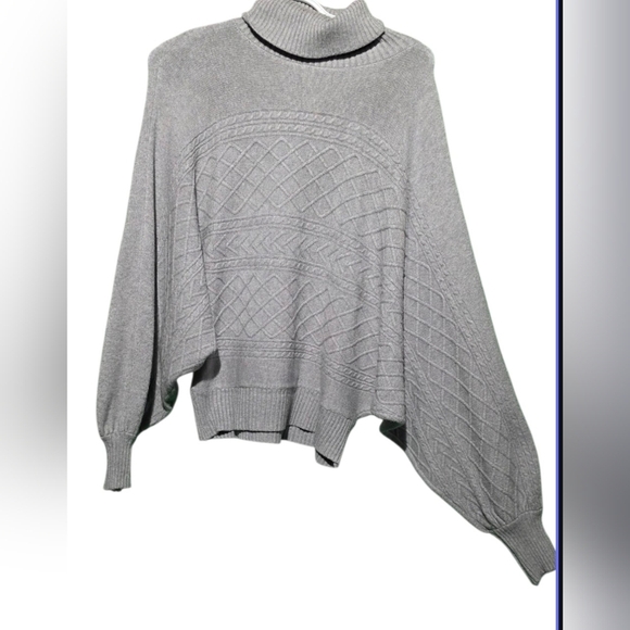 Oliver.O Sweaters - Anthropologie Oliver.O Gray Cable Knit Women's Sweater EUC Medium PTP 25